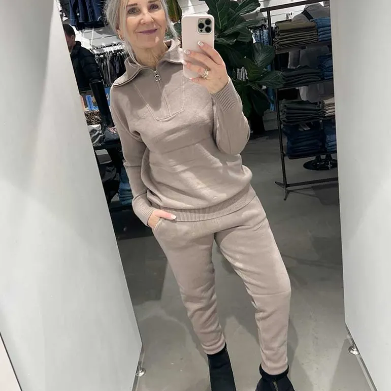 J By J ME7001AB Sweat Suit Taupe