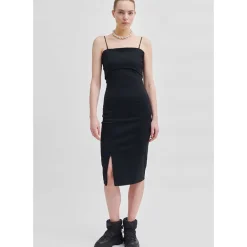Second Female Anour Dress Sort